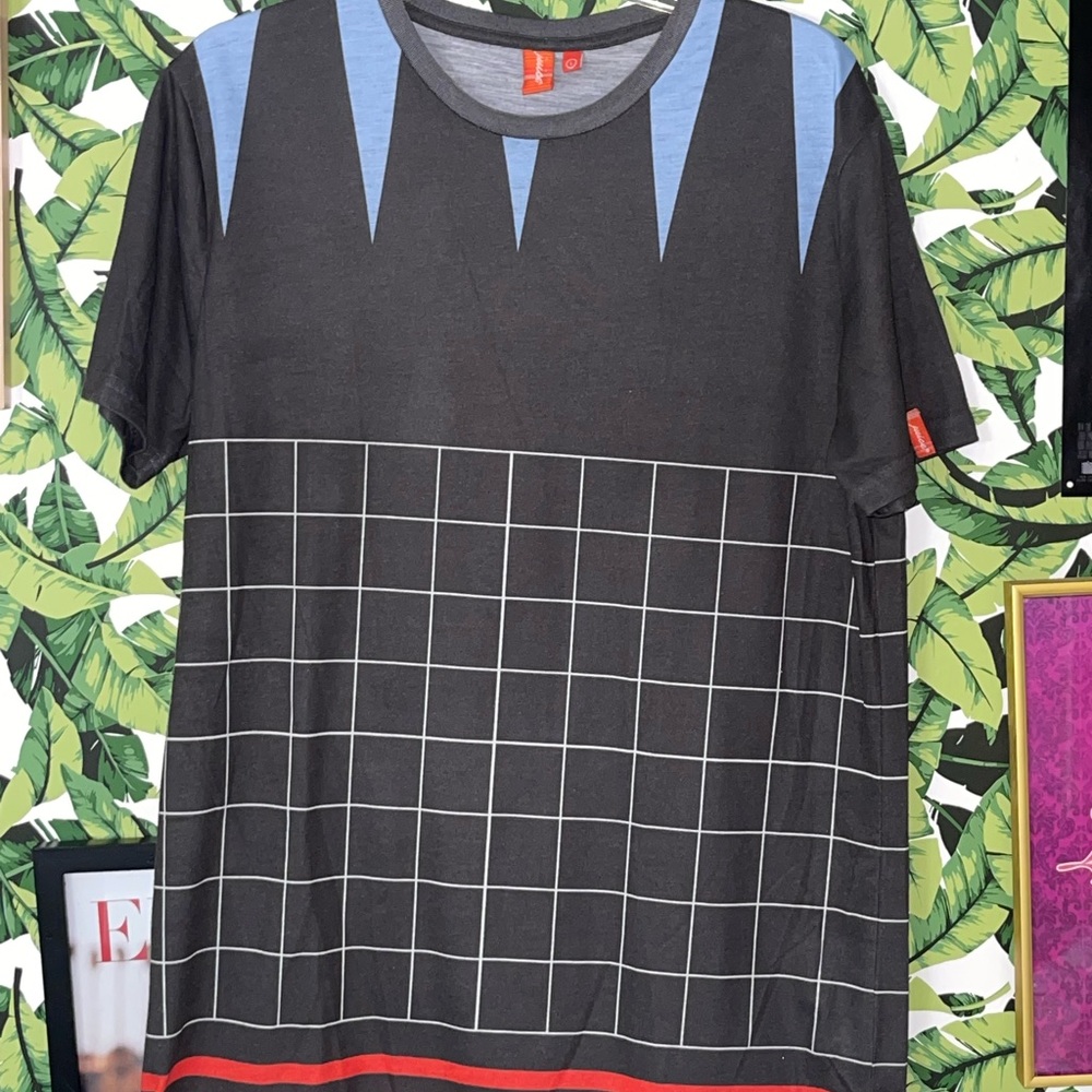 JUICE Geometric Tee